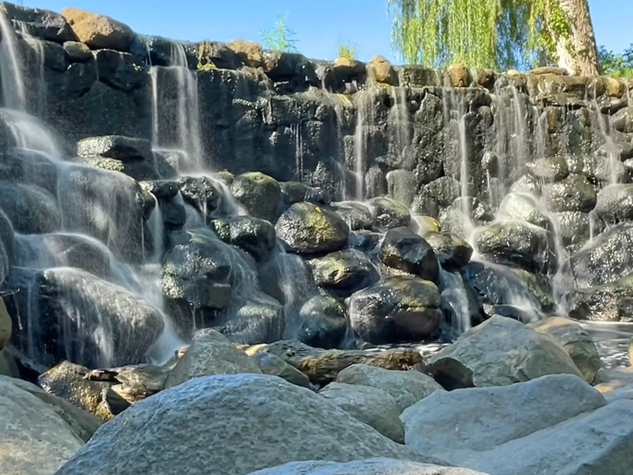 🏞️ 물 나뉘는 공원 (미와카레 공원) 이미지 7